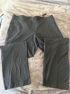 Reitmans Hyba super stretchy black pull on pants size XXL